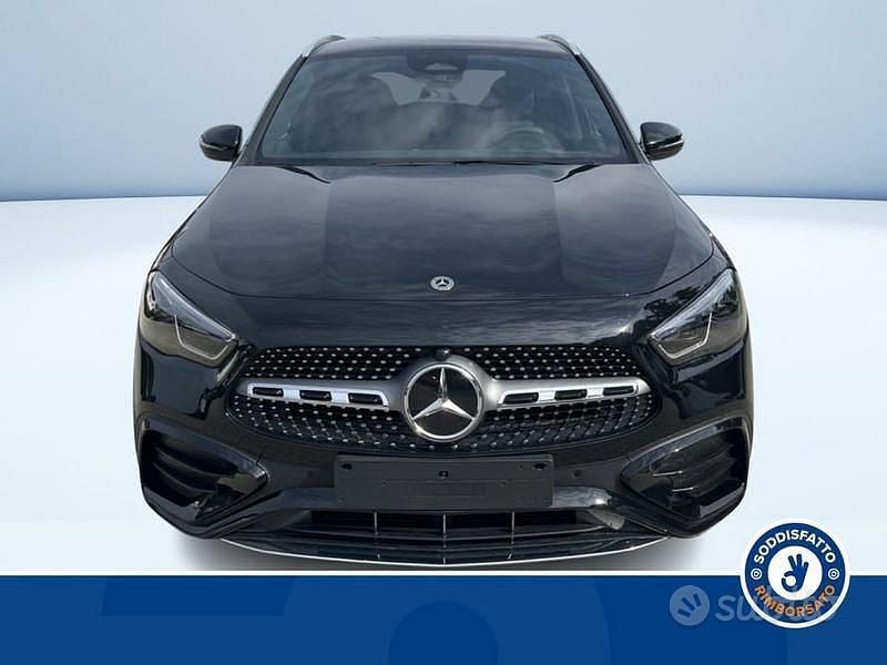 Usata Mercedes GLA200 AMG line 150 CV (110 kW) 2025 Nero SUV
