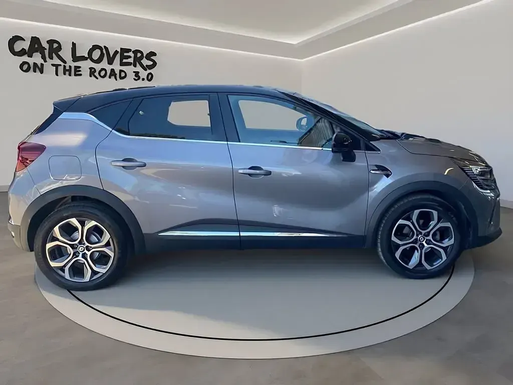 Usata Renault Captur Techno 101 CV (74 kW) 2023 Xnk be style milano (grigio SUV