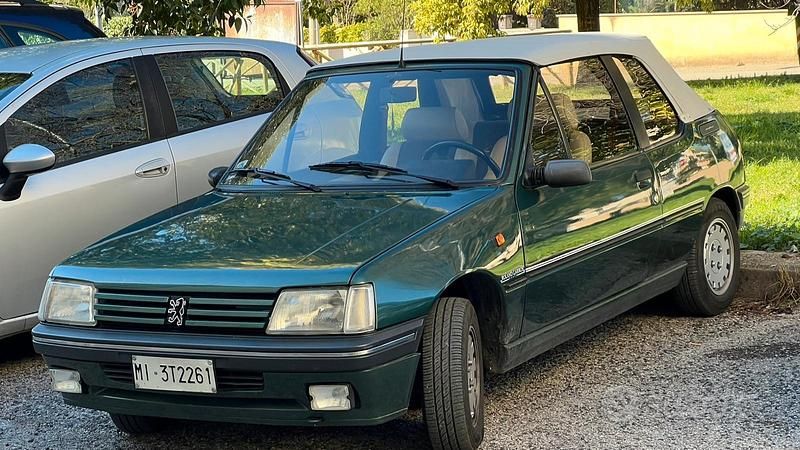 Usata Peugeot 205 83 CV (61 kW) 1991 Verde Berlina