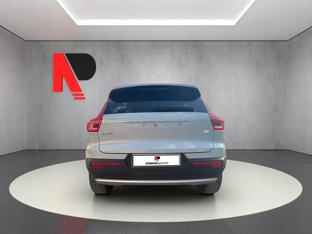 Usata Volvo XC40 Inscription 179 CV (131 kW) 2021 Grigio SUV
