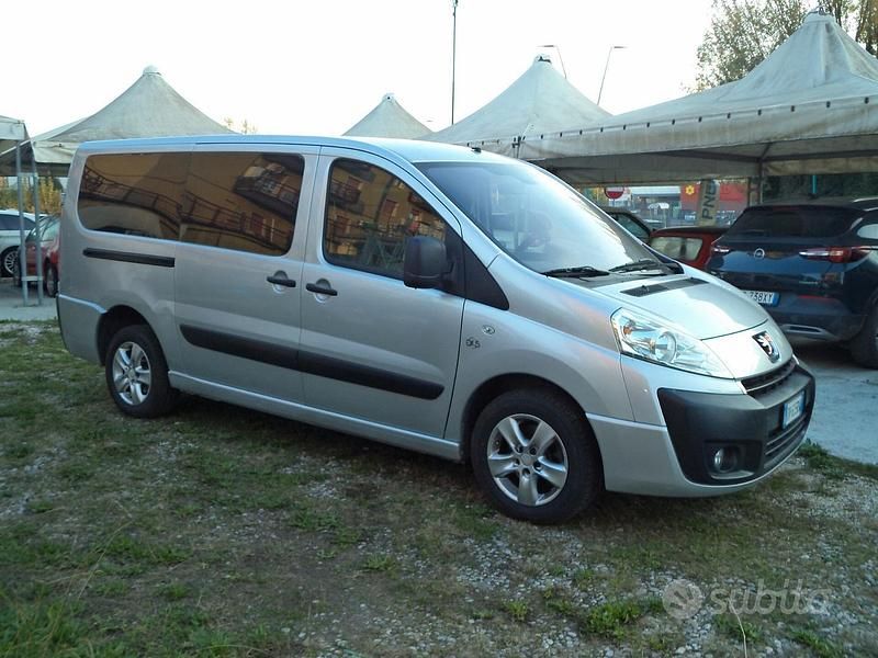 Usata Peugeot Expert 136 CV (100 kW) 2009 Argento Furgone