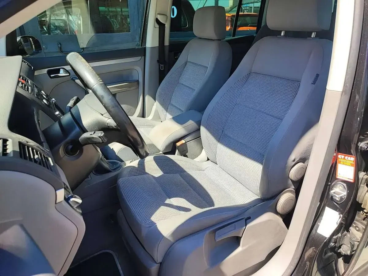Usata VW Touran Highline 140 CV (102 kW) 2005 Nero Monovolume