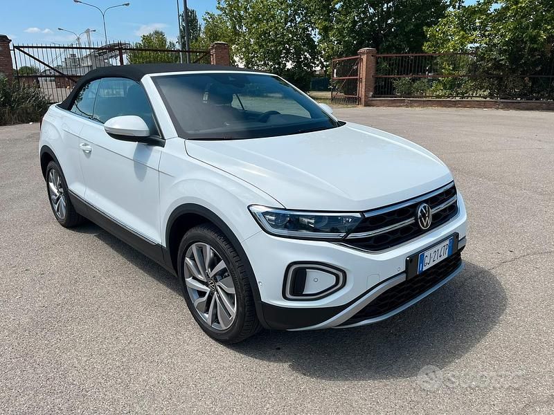 Usata 2022 VW T-Roc Cabriolet Cabrio | 28.000 € (Cara) - Immagine 1/4
