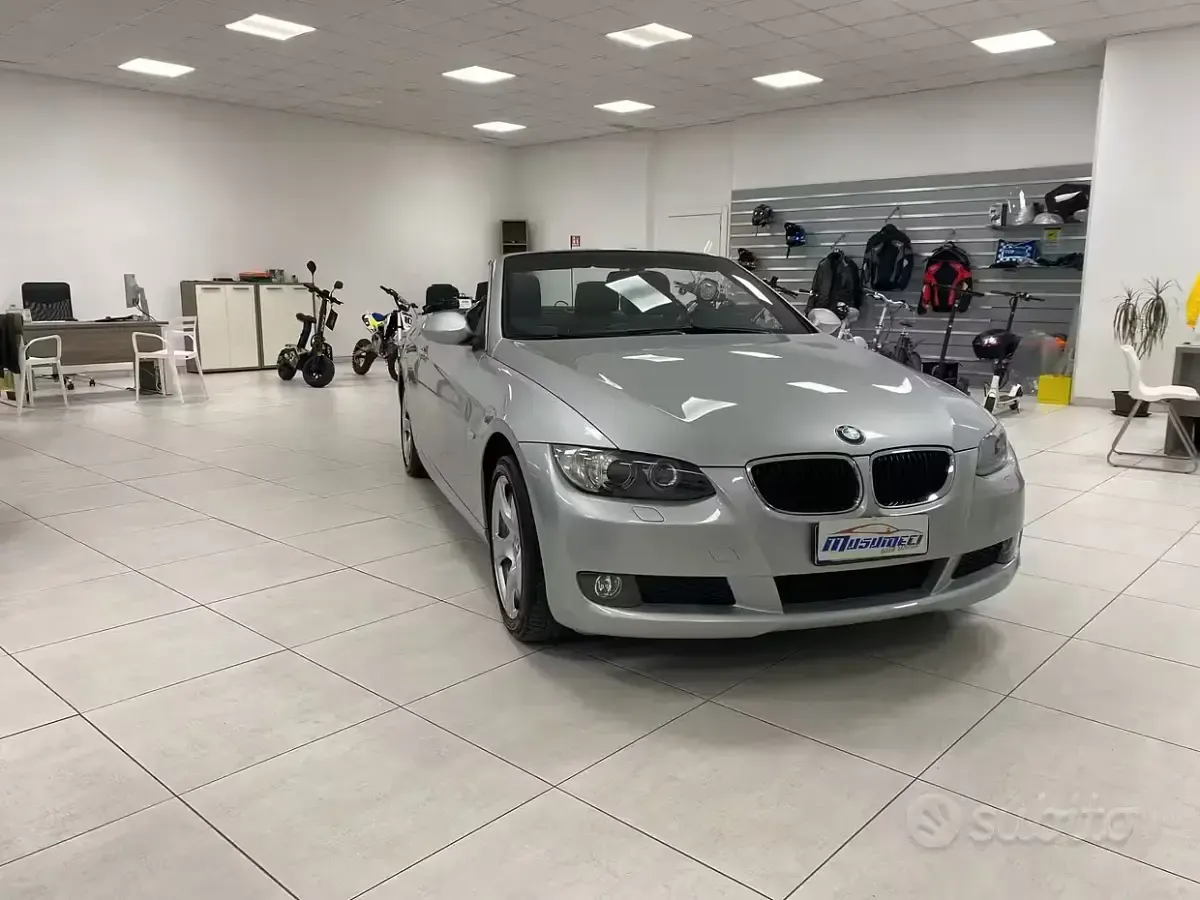 Usata BMW 320 Cabriolet 170 CV (125 kW) 2008 Grigio Cabrio