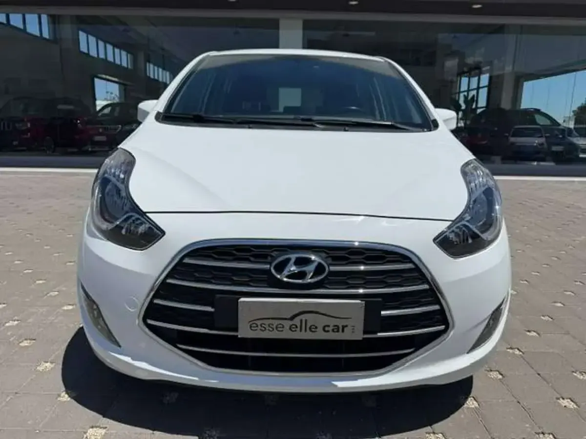 Usata Hyundai ix20 118 CV (86 kW) 2019 Bianco Utilitaria