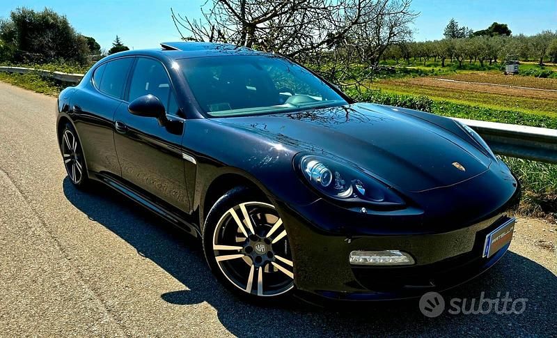 Usata Porsche Panamera Platinum Edition 250 CV (183 kW) 2012 Nero Utilitaria