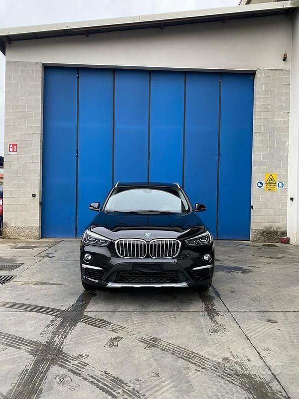 Usata BMW X1 150 CV (110 kW) 2020 Nero SUV