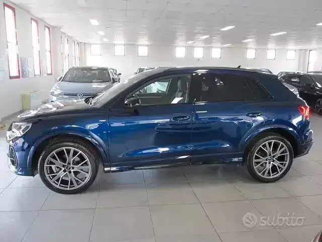 Usata Audi Q3 Comfort 150 CV (110 kW) 2025 Blu/azzurro SUV