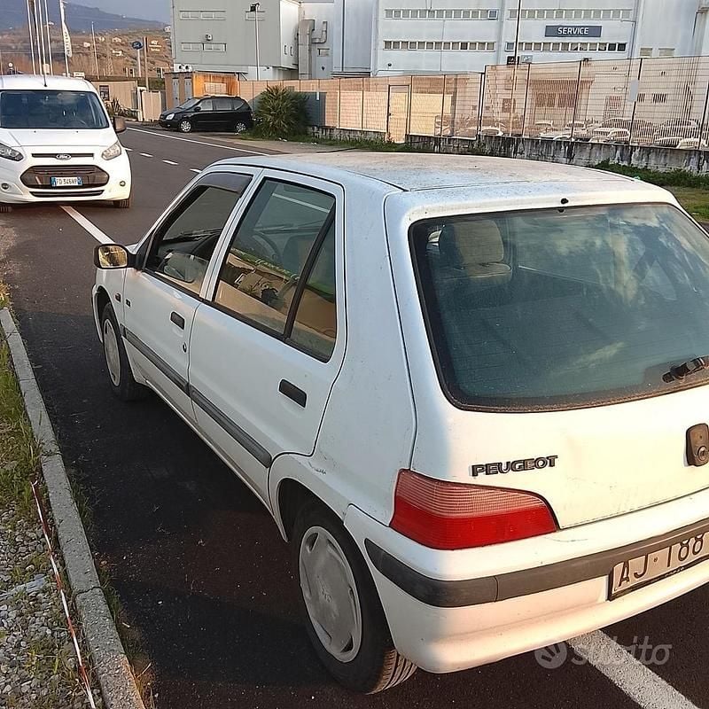 Usata Peugeot 106 1996 Bianco Utilitaria