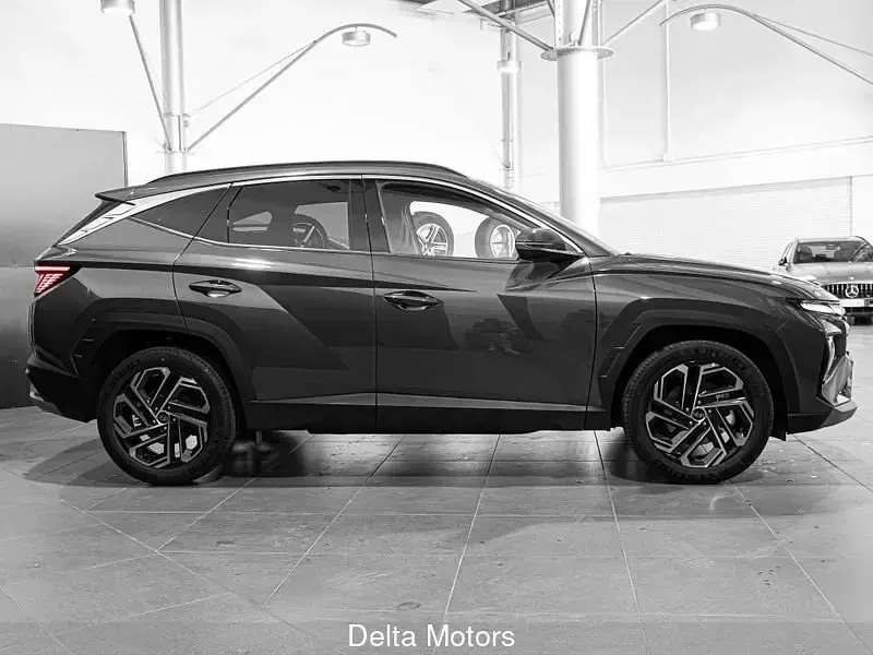 Nuova Hyundai Tucson 239 CV (175 kW) 2026 SUV