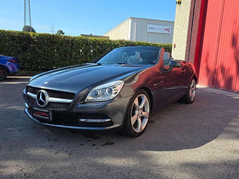 Usata Mercedes SLK200 184 CV (135 kW) 2013 Grigio Cabrio