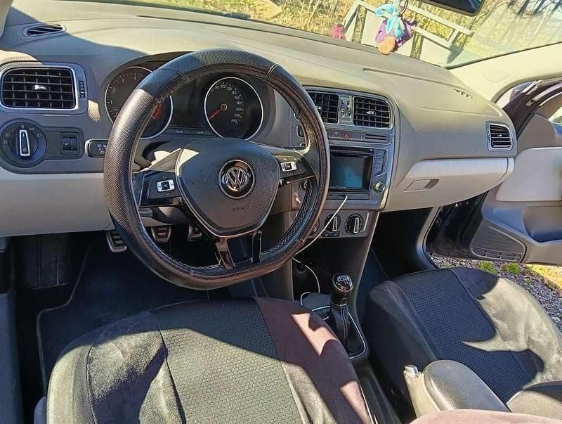 Usata VW Polo 90 CV (66 kW) 2014 Berlina