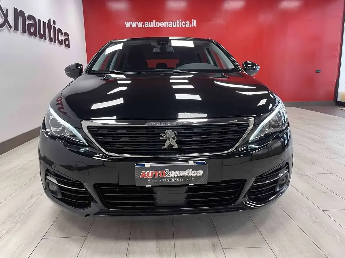Usata Peugeot 308 SW 131 CV (96 kW) 2019 Blu Station wagon