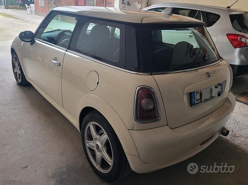 Usata Mini ONE Pepper 89 CV (65 kW) 2008 Beige Utilitaria