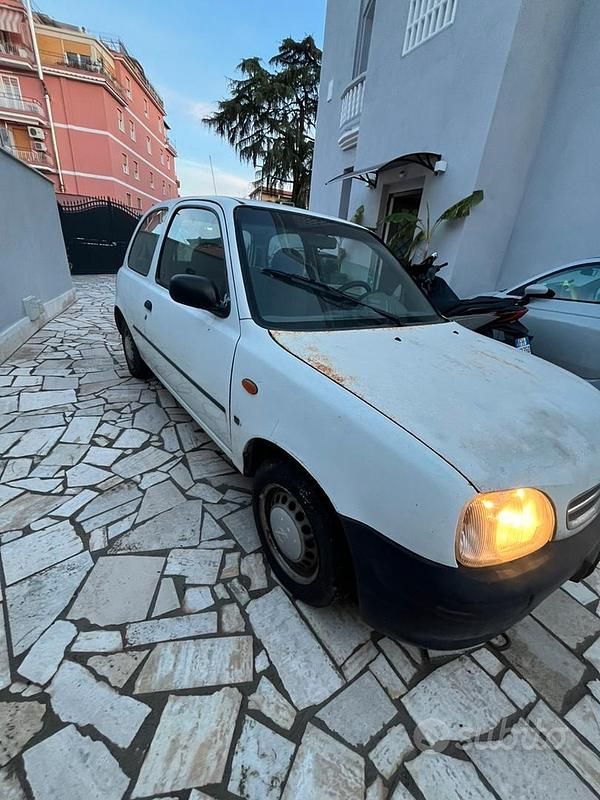 Usata Nissan Micra 54 CV (39 kW) 1999 Utilitaria