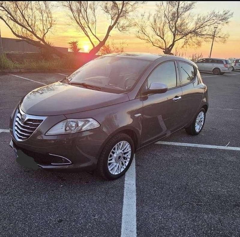 Usata Lancia Ypsilon S 95 CV (69 kW) 2014 Utilitaria