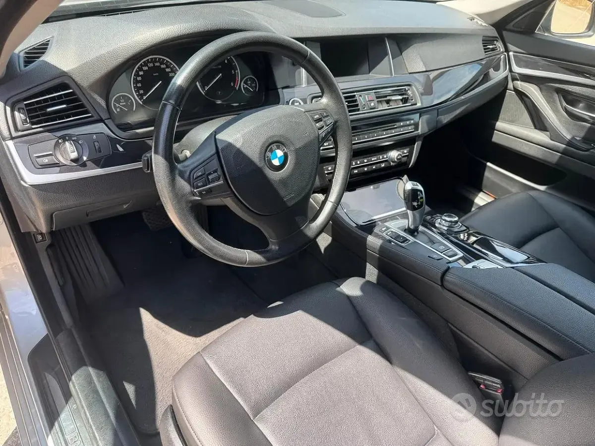 Usata BMW 520 190 CV (139 kW) 2016 Grigio Berlina