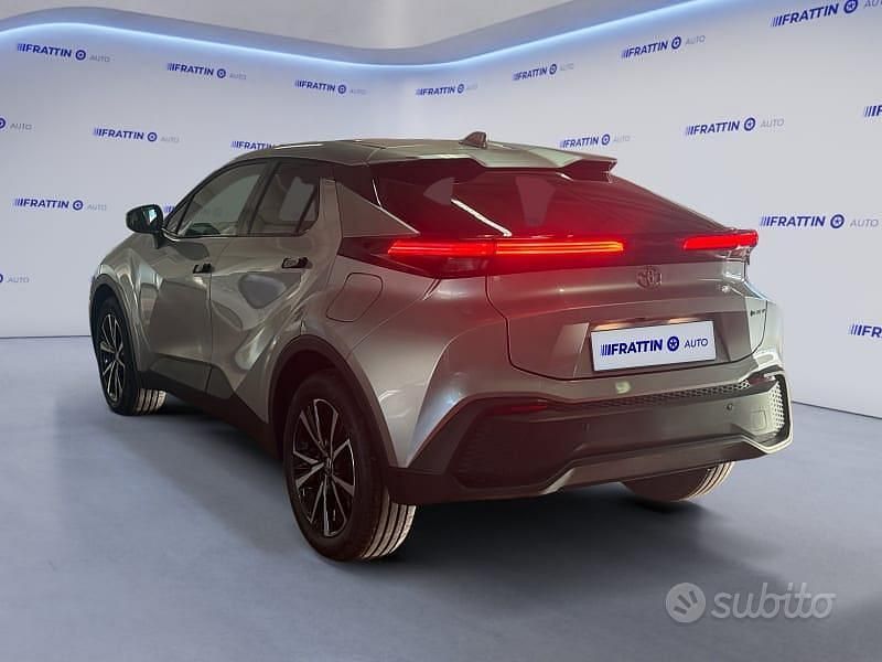 Gebraucht Toyota C-HR Trend 223 PS (164 kW) 2025 Silber SUV