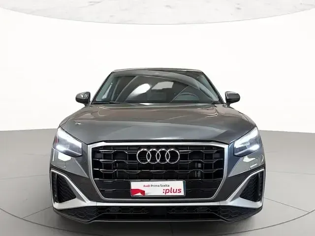 Usata Audi Q2 S-Line 150 CV (110 kW) 2025 Grigio daytona perlato SUV