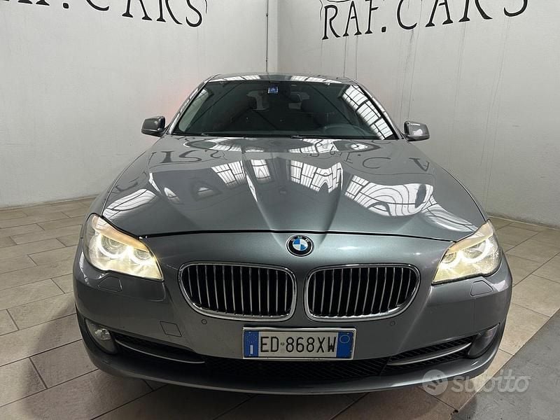 Usata BMW 530 Efficient Dynamics 244 CV (179 kW) 2010 Grigio Station wagon