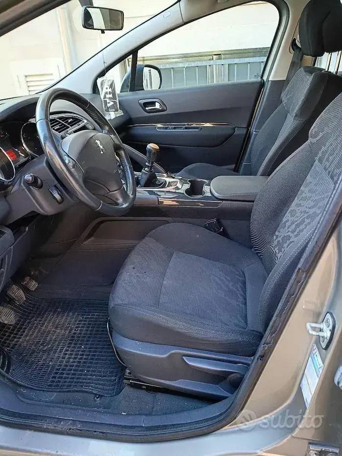 Usata Peugeot 3008 150 CV (110 kW) 2009 Grigio Station wagon