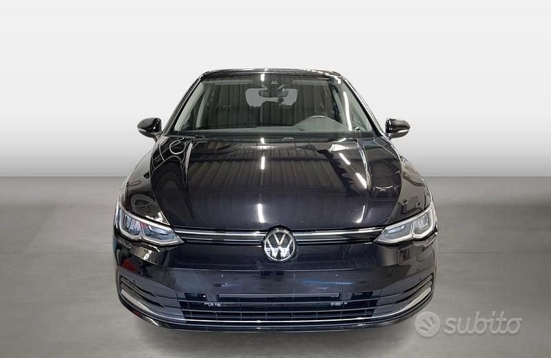 Usata VW Golf VIII Life 149 CV (109 kW) 2023 Nero Berlina
