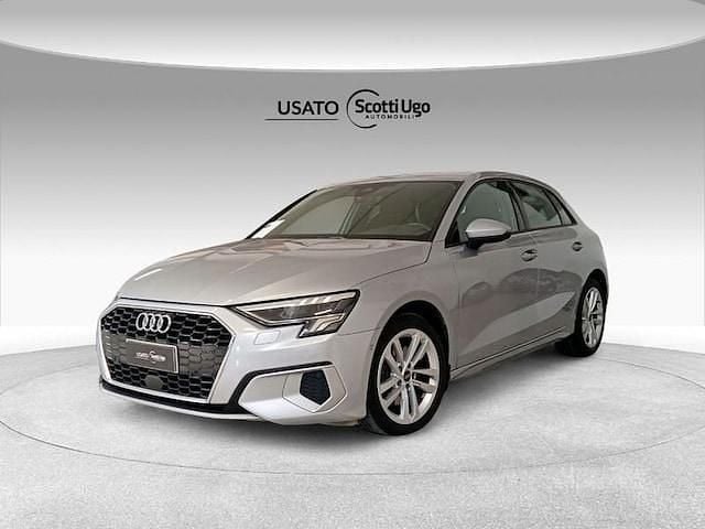 Usata Audi A3 Advanced Plus 150 CV (110 kW) 2021 Argento metallizzato Berlina