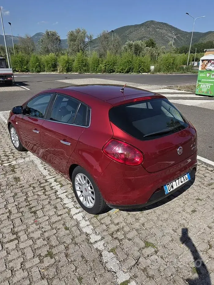 Usata Fiat Bravo 120 CV (88 kW) 2009 Rosso Utilitaria