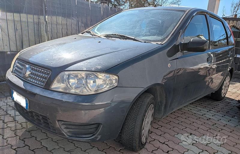 Usata Fiat Punto 2010 Grigio Utilitaria
