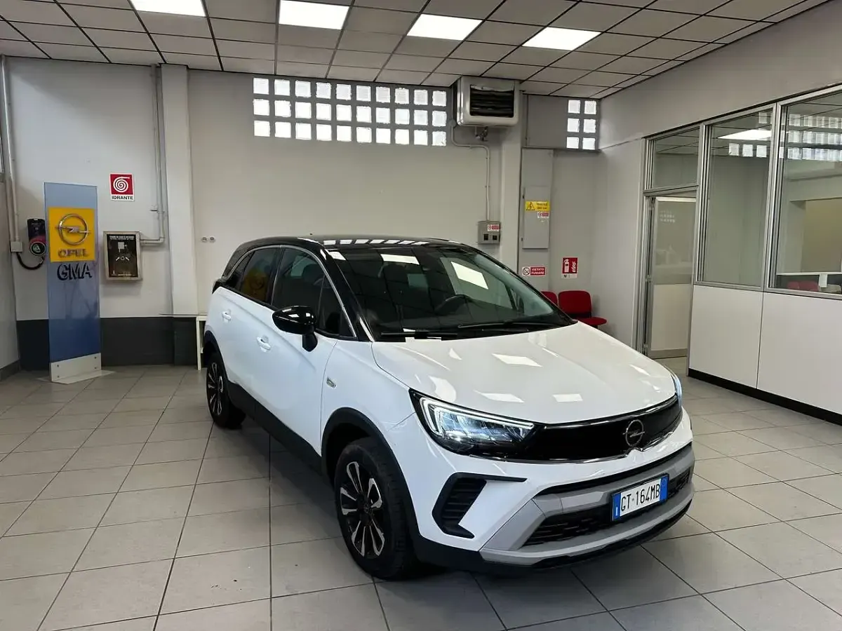 Käytetty Opel Crossland X Elegance 131 HP (96 kW) 2024 Valkoinen Katumaasturi
