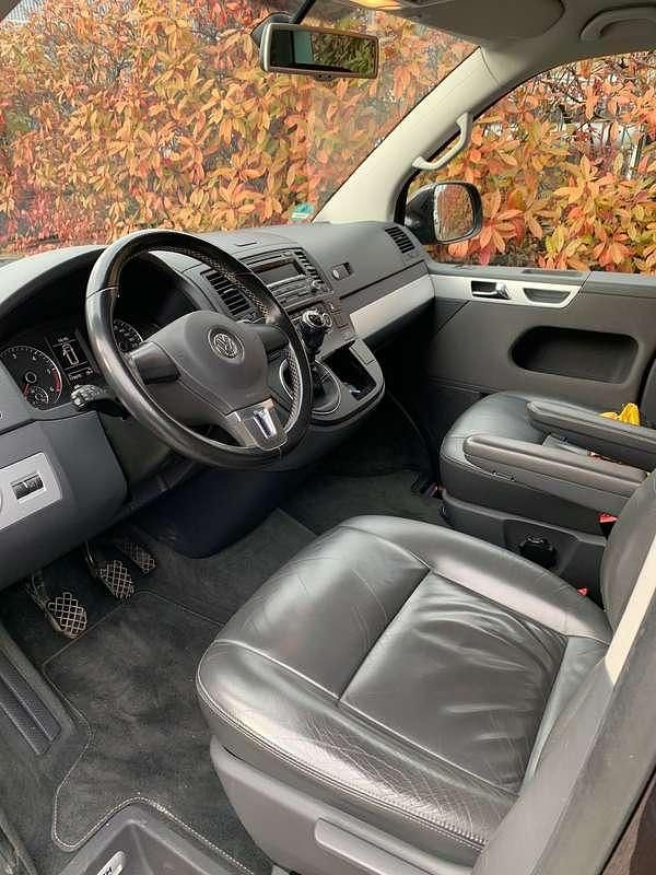 Usata VW Multivan Comfortline 179 CV (131 kW) 2012 Furgone