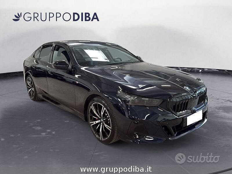 Usata BMW 520 M Sport 197 CV (144 kW) 2025 Nero Berlina