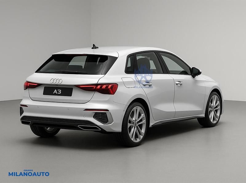 Begagnad Audi A3 Sportback Advanced 150 HK (110 kW) 2025 Vit Halvkombi