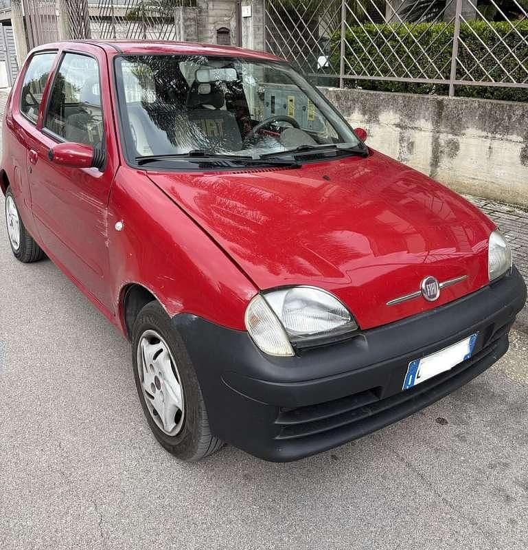 Usata Fiat 600 Active 54 CV (39 kW) 2010 Rosso Utilitaria