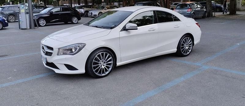 Occasion Mercedes CLA180 Premium 109 ch (80 kW) 2014 Beige Berline
