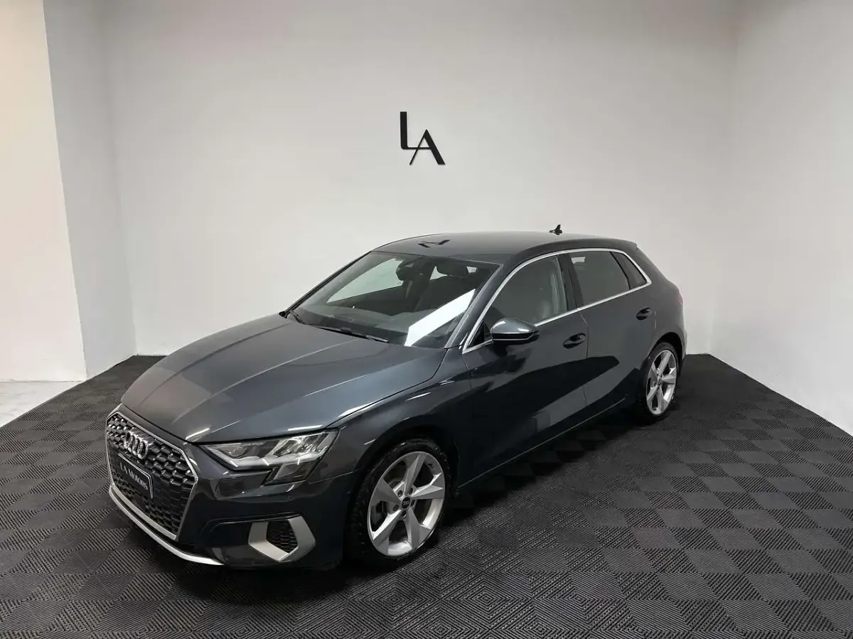 Usata Audi A3 Advanced Plus 116 CV (85 kW) 2021 Grigio Berlina