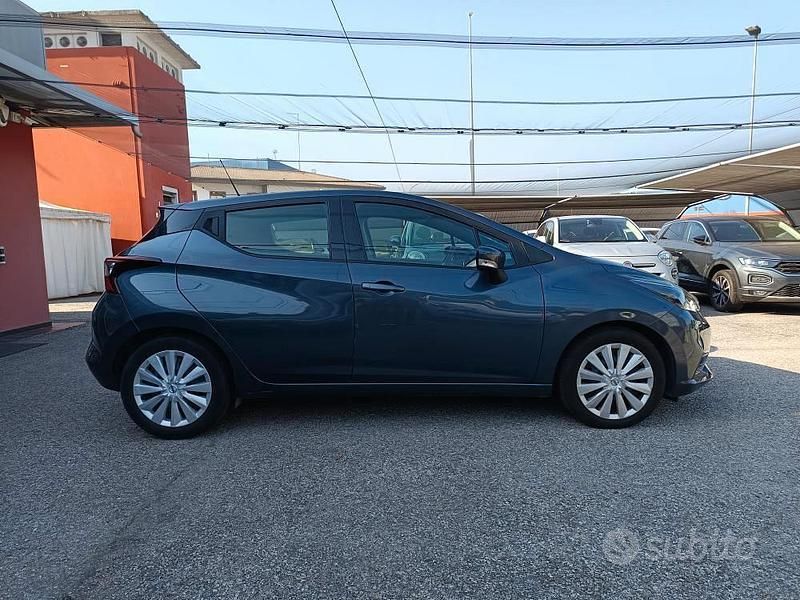Usata Nissan Micra Acenta 92 CV (67 kW) 2022 Blu Berlina