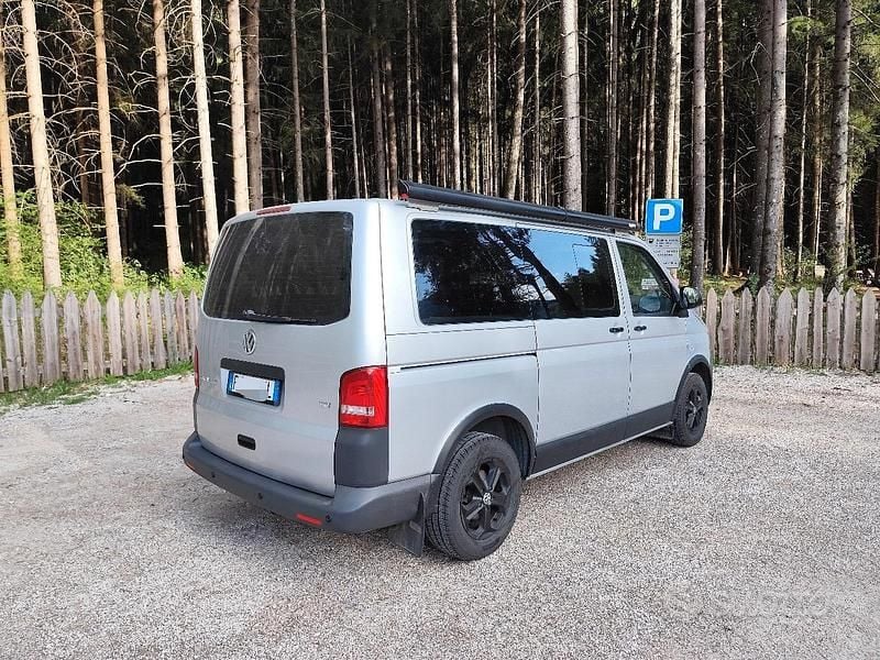 Usata VW T5 140 CV (102 kW) 2012 Grigio Furgone
