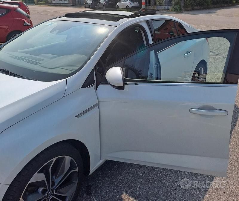 Bianco Usata 2018 Renault Mégane Coupé Coupé | 16.250 € - Immagine 1/4