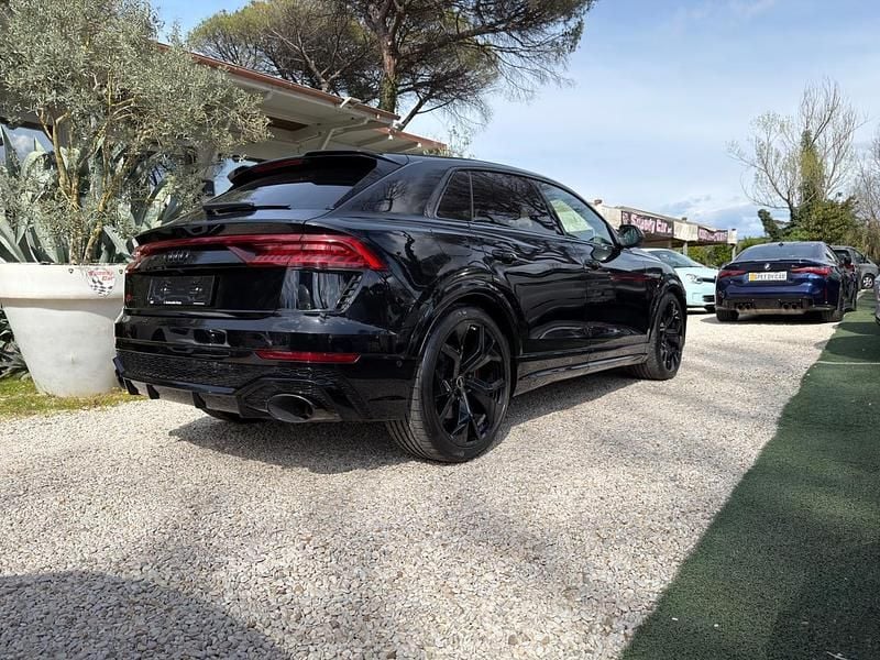 Usata Audi Q8 599 CV (440 kW) 2022 Nero SUV