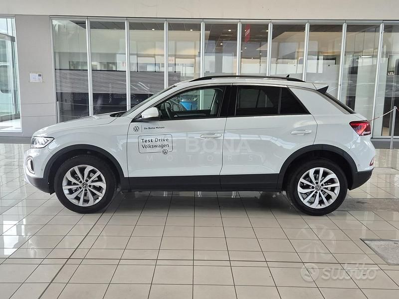 Usata VW T-Roc Edition 116 CV (85 kW) 2024 Pure white SUV