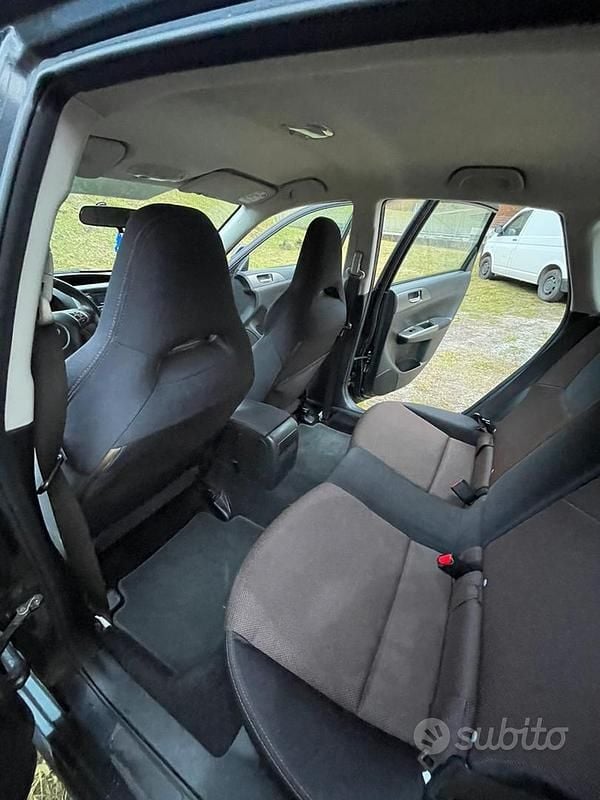 Usata Subaru XV 150 CV (110 kW) 2011 SUV