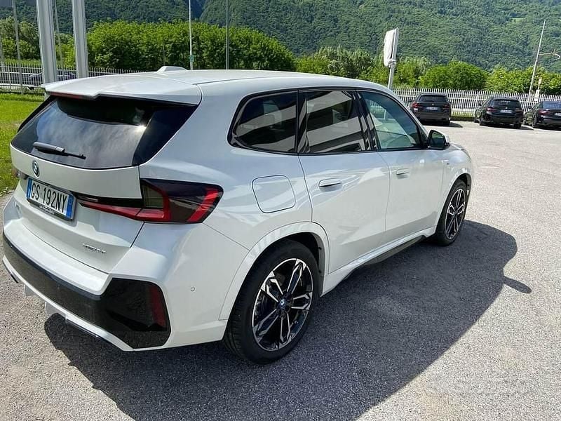Usata BMW iX1 M Sport 230 kW (313 CV) 2023 Bianco SUV