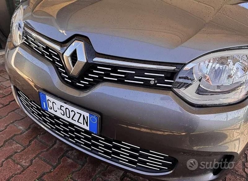 Usata Renault Twingo Vibes 30 kW (42 CV) 2020 Utilitaria