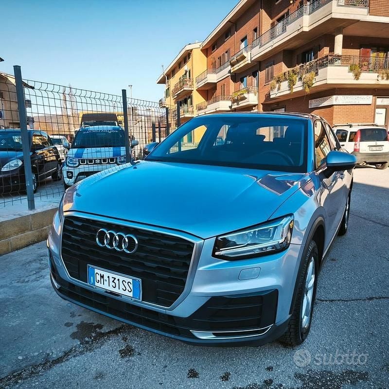 Usata Audi Q2 Business 115 CV (84 kW) 2019 Grigio SUV