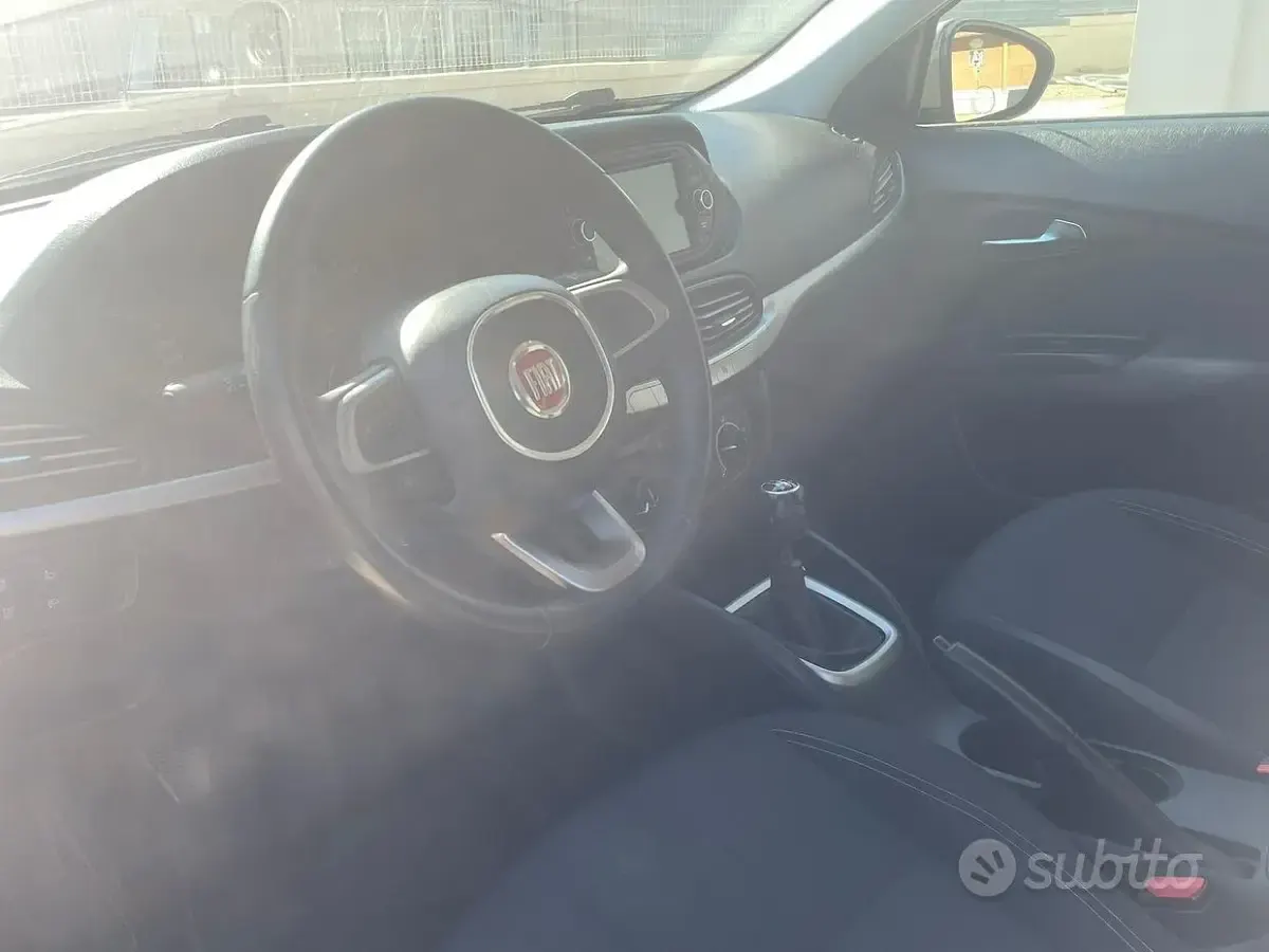 Usata Fiat Tipo Easy 95 CV (69 kW) 2020 Grigio Station wagon