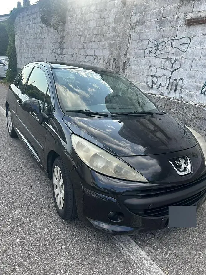 Usata Peugeot 207 68 CV (50 kW) 2008 Nero Berlina