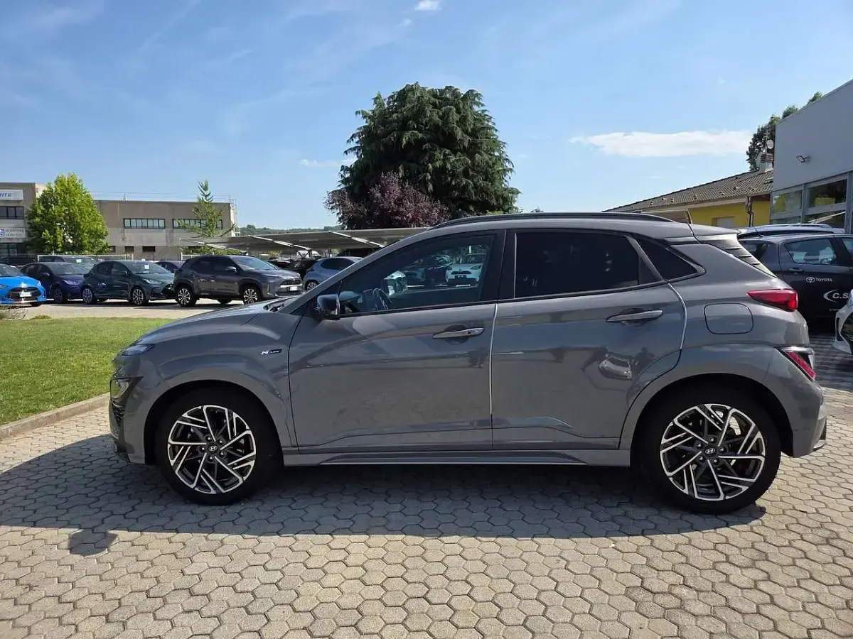 Usata Hyundai Kona N Line 120 CV (88 kW) 2021 Grigio SUV