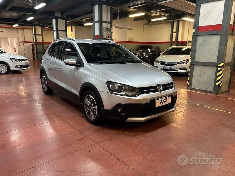 Usata VW Polo Cross 90 CV (66 kW) 2015 Grigio Utilitaria