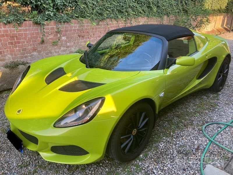 Verde Usata 2018 Lotus Elise Cabrio | 49.000 € (Cara) - Immagine 1/4
